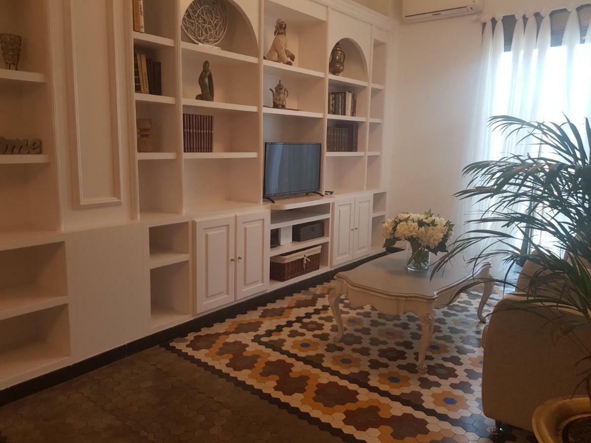 Domus Valencia Apartamentos Centro Frente A Torres De Serrano Экстерьер фото
