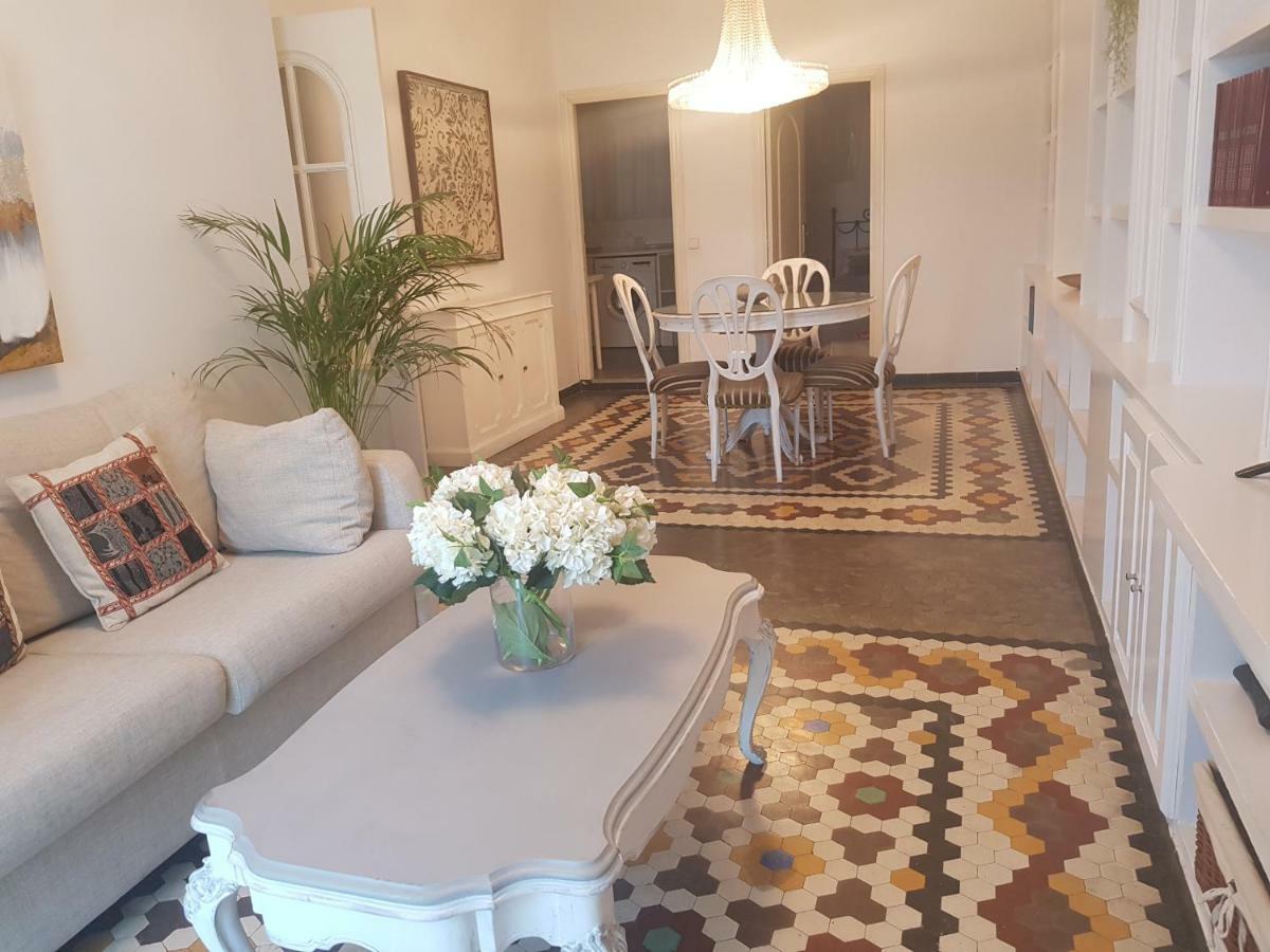 Domus Valencia Apartamentos Centro Frente A Torres De Serrano Экстерьер фото
